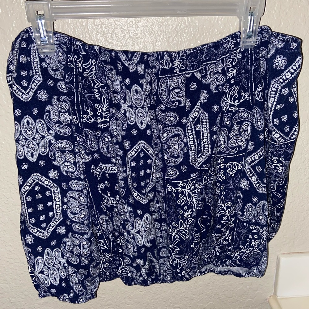 ADORABLE CROPPED BLOUSE AND OFF THE SHOULDER